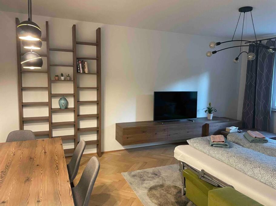 New Spacious One-room Apartament *